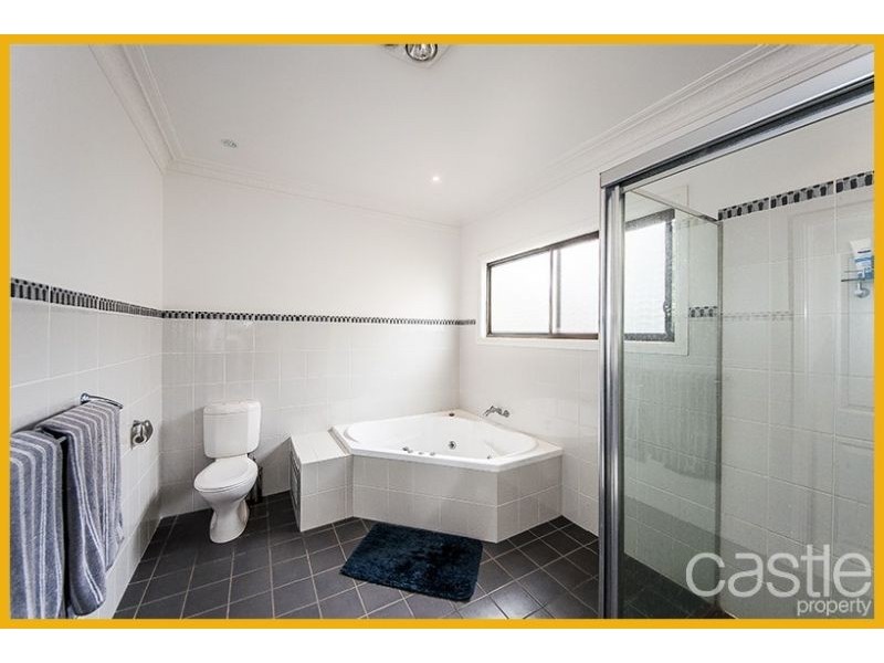 37 Crebert St, Mayfield East NSW 2304