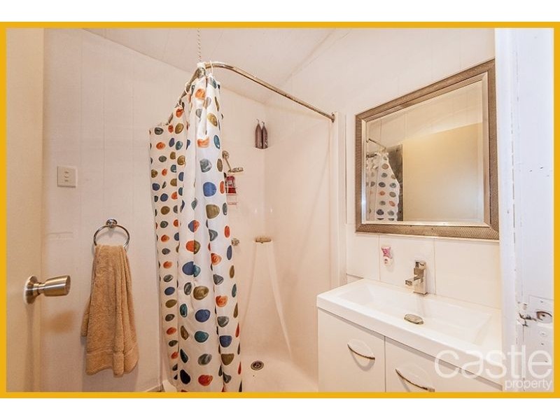 37 Crebert St, Mayfield East NSW 2304