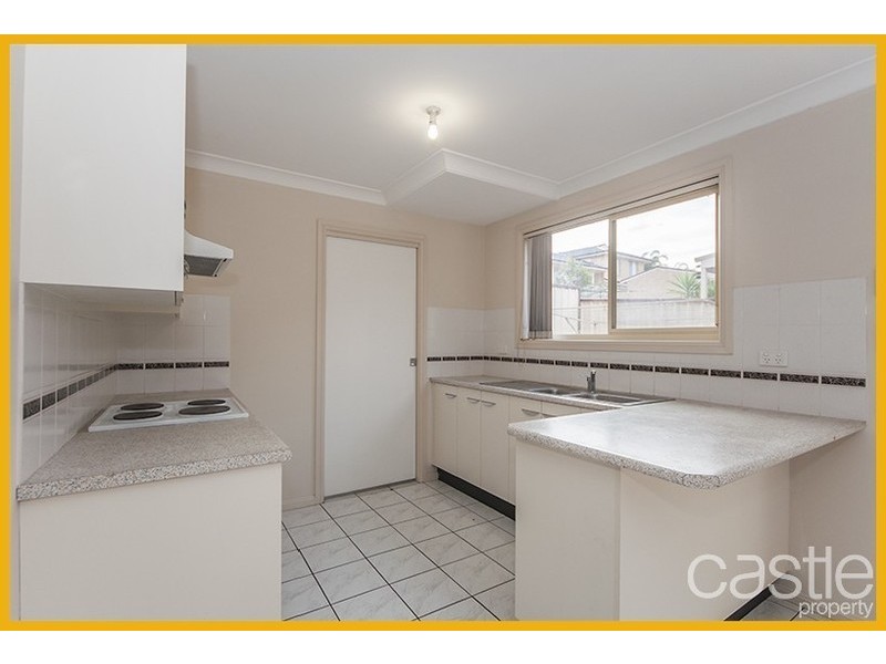 2/1 Gen St, Belmont NSW 2280