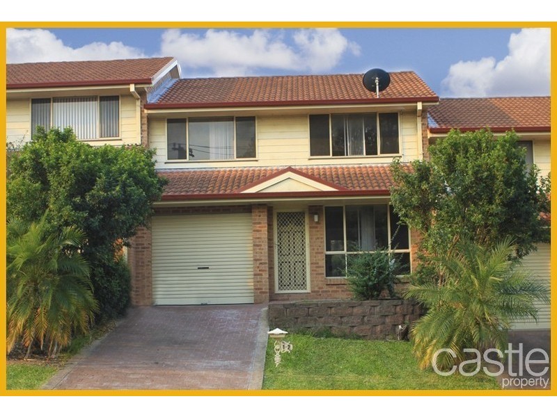 2/1 Gen St, Belmont NSW 2280