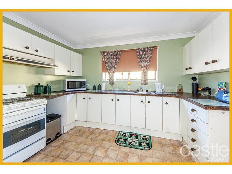 39 Braye St, Mayfield NSW 2304