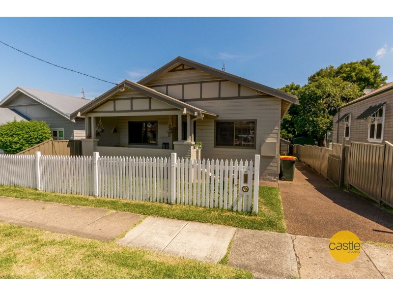 37 Crebert St, Mayfield East NSW 2304