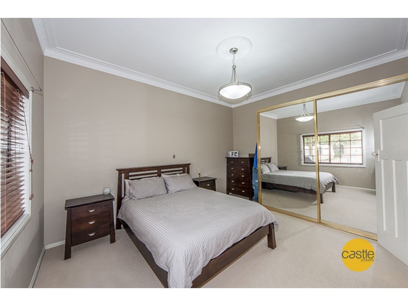 37 Crebert St, Mayfield East NSW 2304