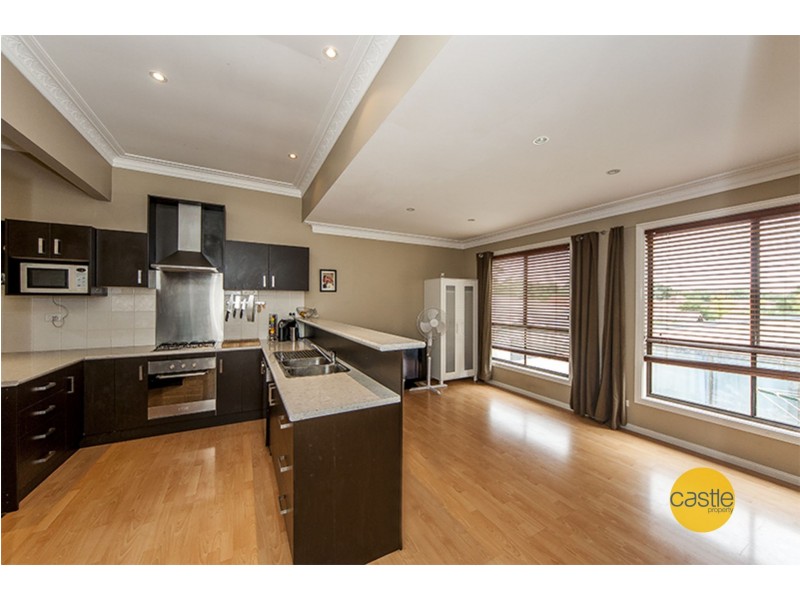 37 Crebert St, Mayfield East NSW 2304