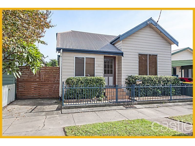 50 Greaves St, Mayfield East NSW 2304