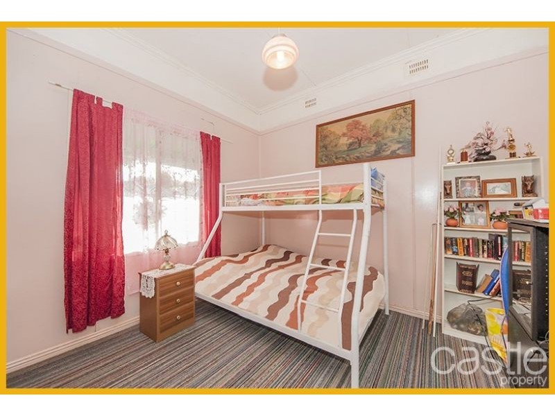 25 Henson Ave, Mayfield East NSW 2304