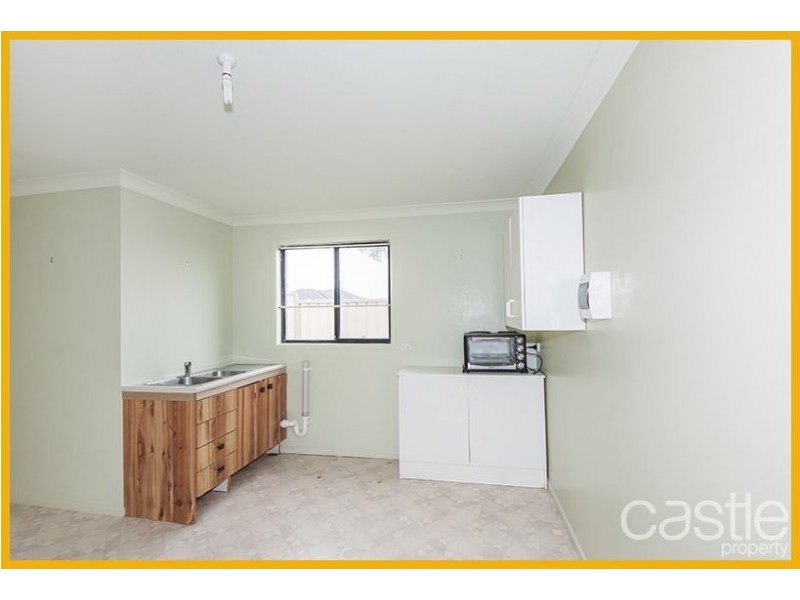 3/74 Constitution Drive, Cameron Park NSW 2285
