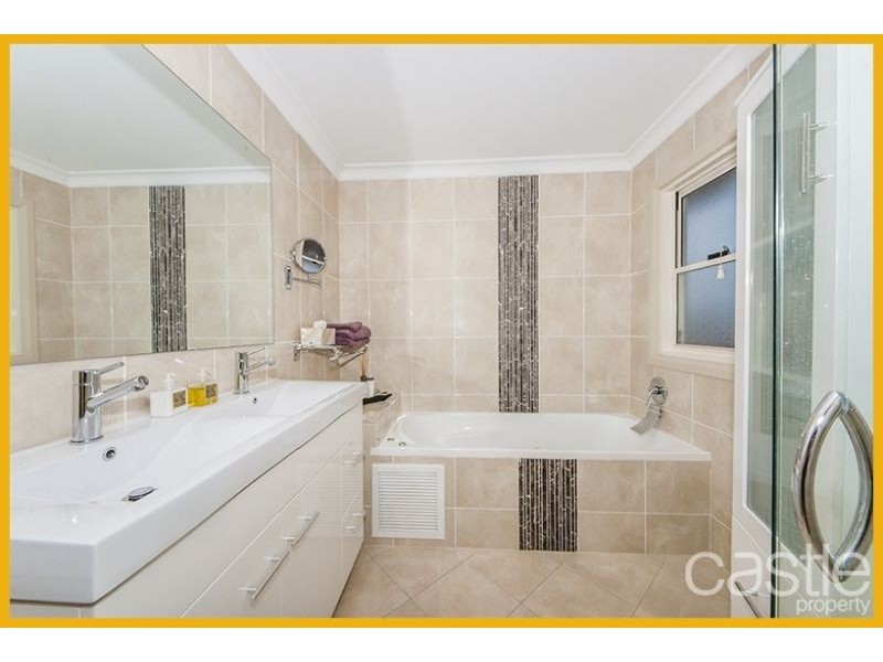 9 Blackall St, Hamilton NSW 2303