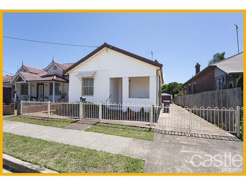 14 Blackall Street, Hamilton NSW 2303