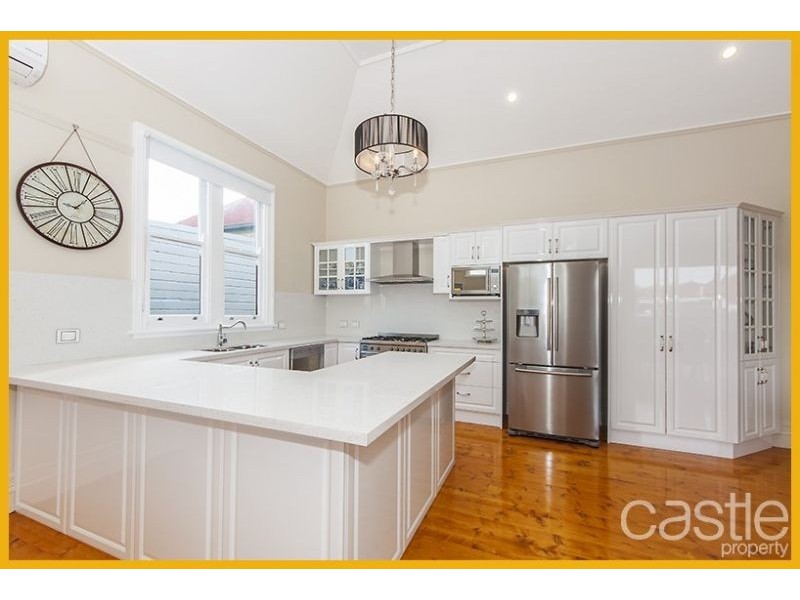 20 Holt St, Mayfield East NSW 2304