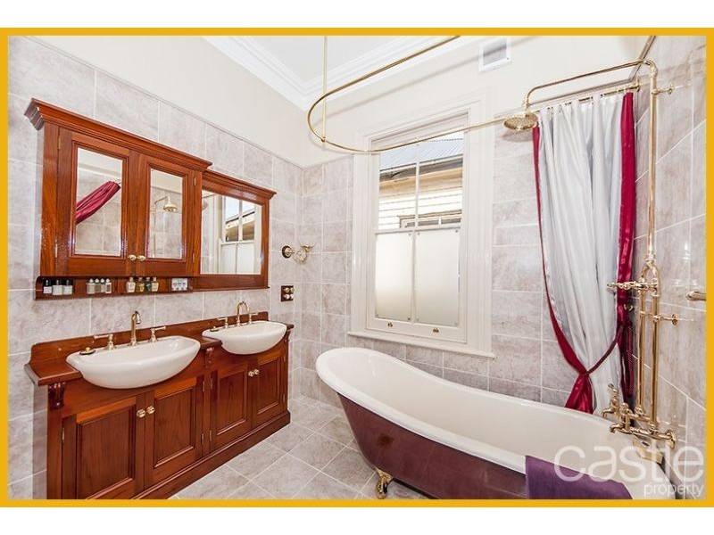 20 Holt St, Mayfield East NSW 2304