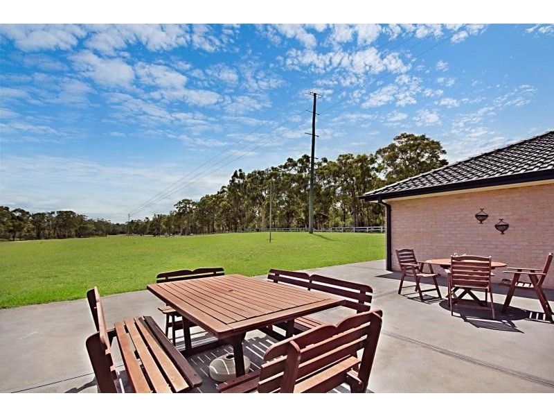 437 Medowie Road, Medowie NSW 2318