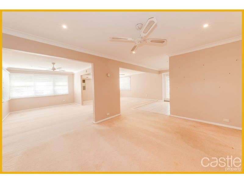 2 CRASTER CL, Rankin Park NSW 2287