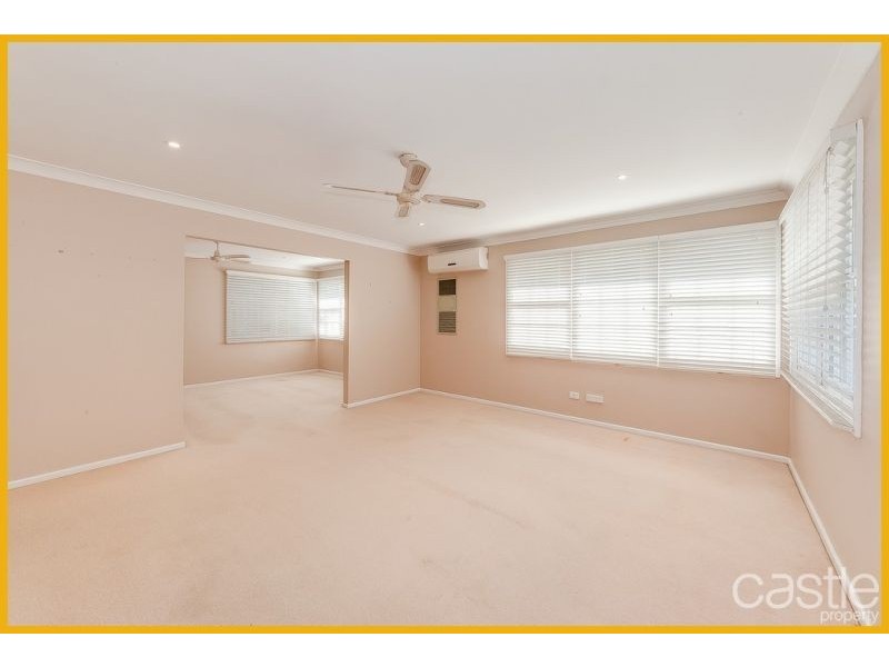 2 CRASTER CL, Rankin Park NSW 2287