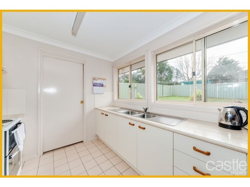 2/58 Bakeri Circuit, Warabrook NSW 2304