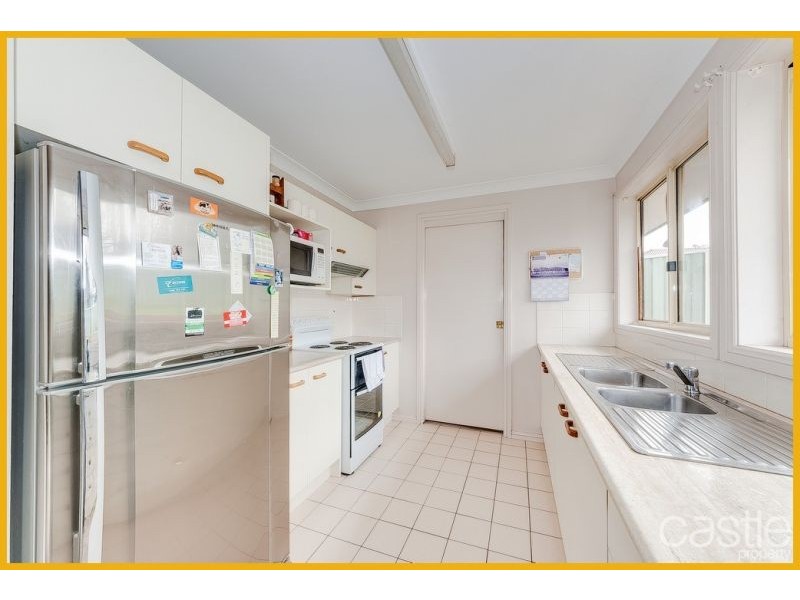 2/58 Bakeri Circuit, Warabrook NSW 2304