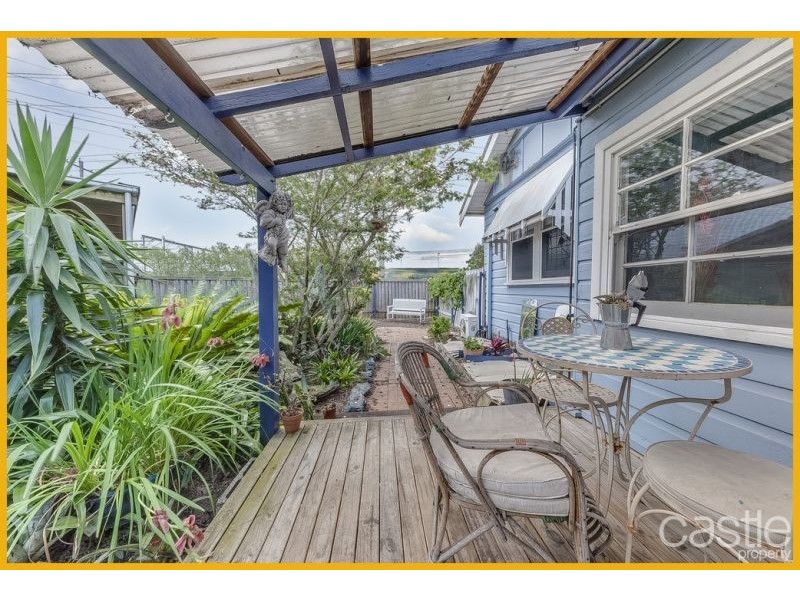 3 GRAHAM RD, Hamilton NSW 2303