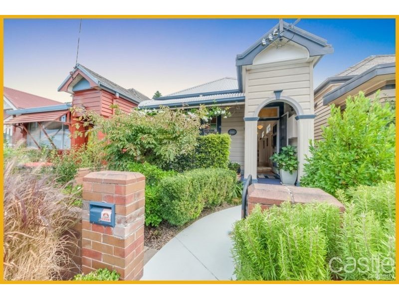 146 Lawson St, Hamilton NSW 2303