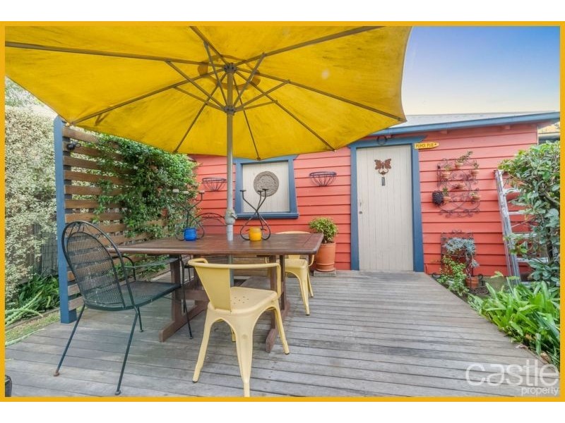 146 Lawson St, Hamilton NSW 2303