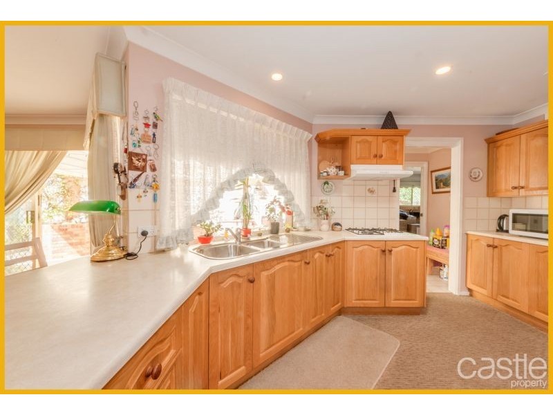 11 Kerrai Cl, Lambton NSW 2299