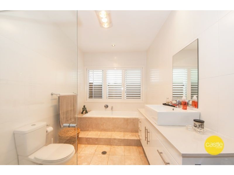 64 Dumaresq St, Hamilton NSW 2303