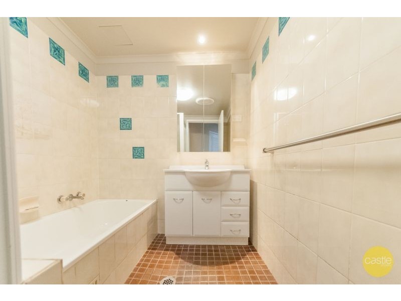 8/57 Nesca Parade, The Hill NSW 2300