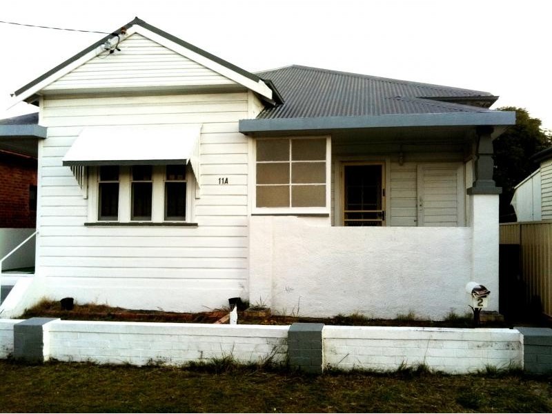 2/11a Veda St, Hamilton NSW 2303