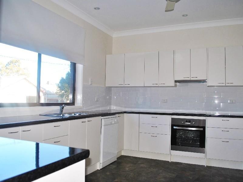 20 Eddy St, Hamilton NSW 2303