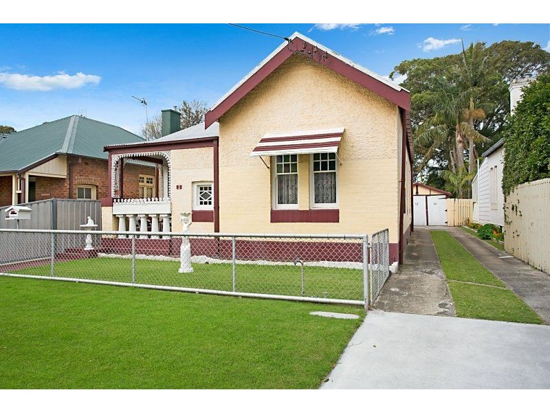 3 HOLT ST, Mayfield East NSW 2304