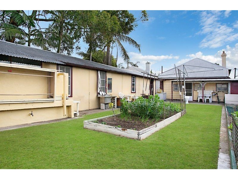 3 HOLT ST, Mayfield East NSW 2304