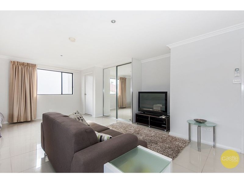 8/69 Crescent Road, Waratah NSW 2298