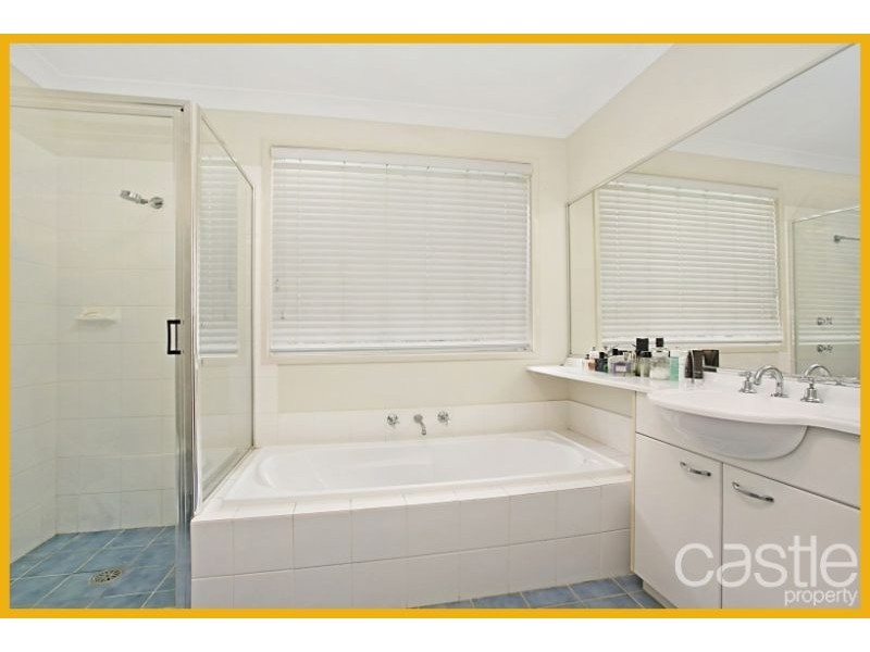 54 Northlakes Drive, Cameron Park NSW 2285