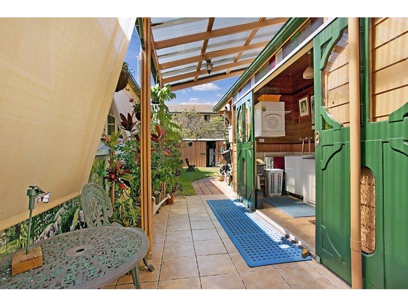 121 Broadmeadow rd, Broadmeadow NSW 2292