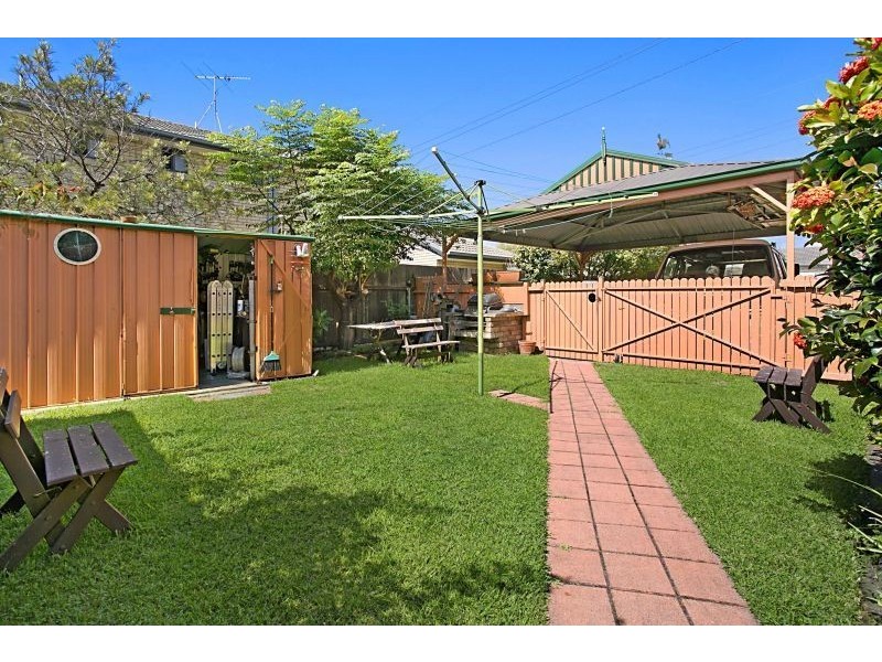 121 Broadmeadow rd, Broadmeadow NSW 2292