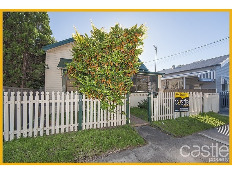6 Victoria Street, Adamstown NSW 2289