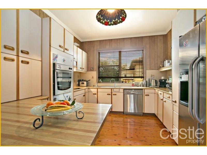 21 Norman St, Waratah West NSW 2298