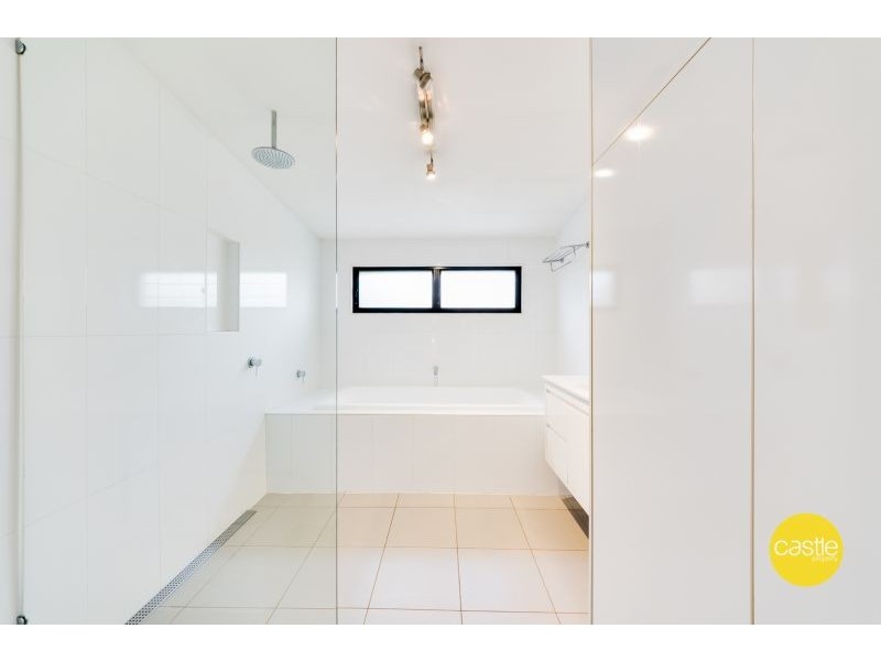 17 James St, Hamilton NSW 2303