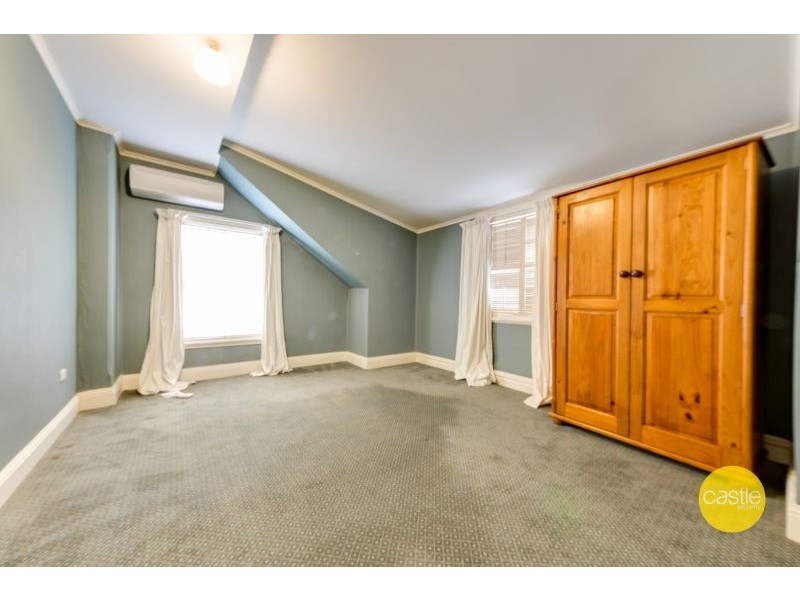 15 High St, The Hill NSW 2300