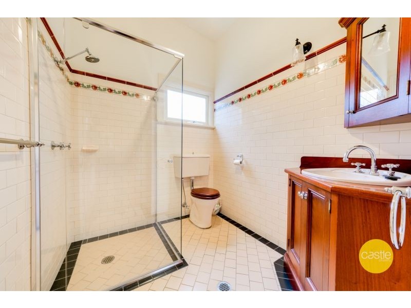 15 High St, The Hill NSW 2300