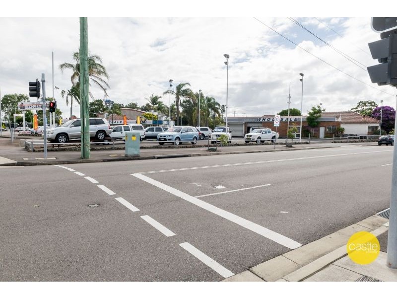 180 Broadmeadow Rd, Broadmeadow NSW 2292