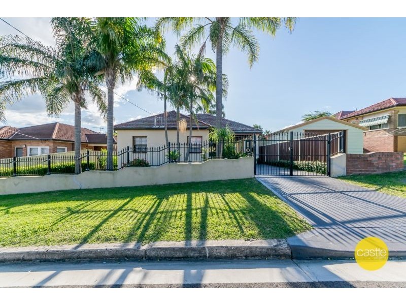 2 Godfrey St, Waratah NSW 2298