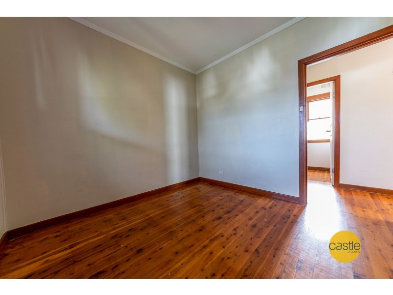 12 Tennant Rd, Mount Hutton NSW 2290