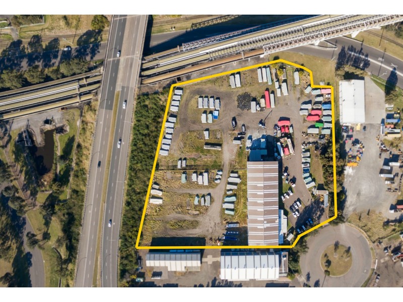 26 Sandpiper Close, Kooragang NSW 2304