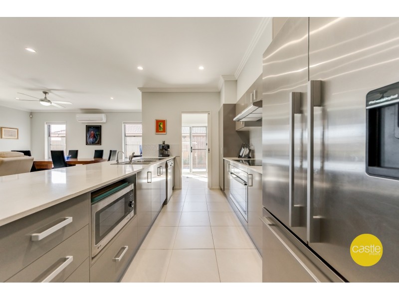 5 Nepean Way, Tanilba Bay NSW 2319