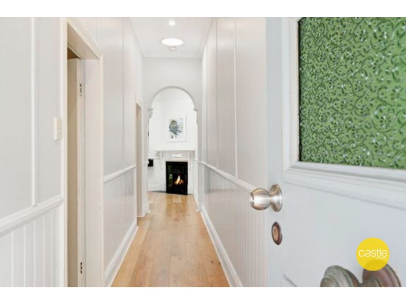 14 Cameron St, Hamilton NSW 2303