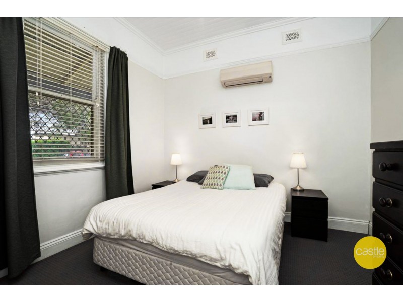 14 Cameron St, Hamilton NSW 2303