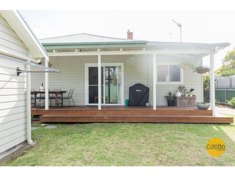 57 Coorumbung Rd, Broadmeadow NSW 2292