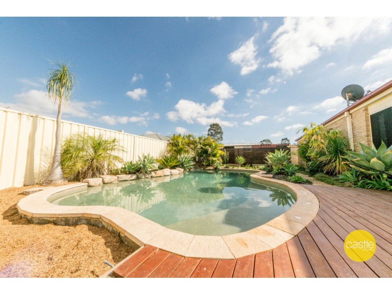 9 Glover Cres, Metford NSW 2323