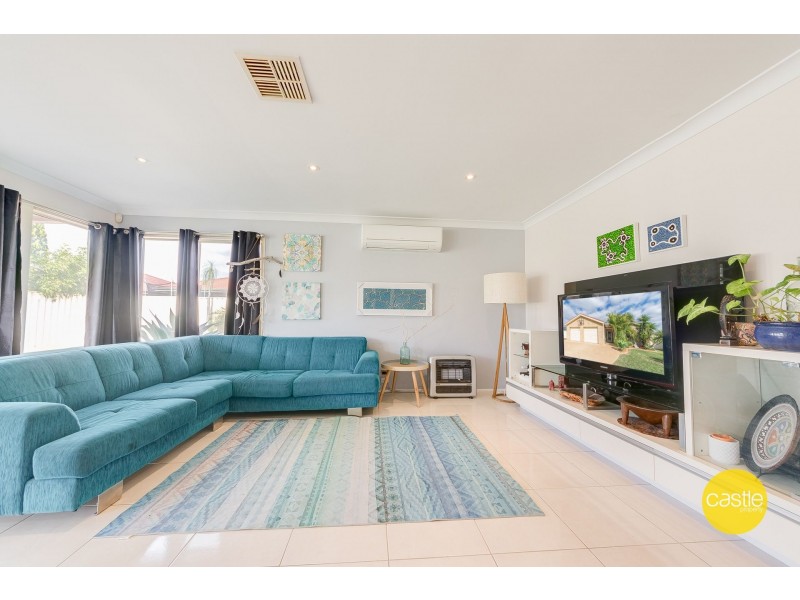 9 Glover Cres, Metford NSW 2323