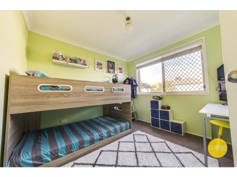 9 Glover Cres, Metford NSW 2323